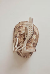 LÉA - White Woven Leather Sandals