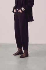 Souliers Martinez Maxima black mesh boots worn video