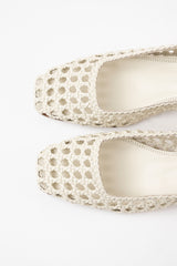 CUENCA - White Woven Leather Pumps