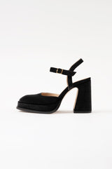 MALASANA - Black Velvet Platform Pumps