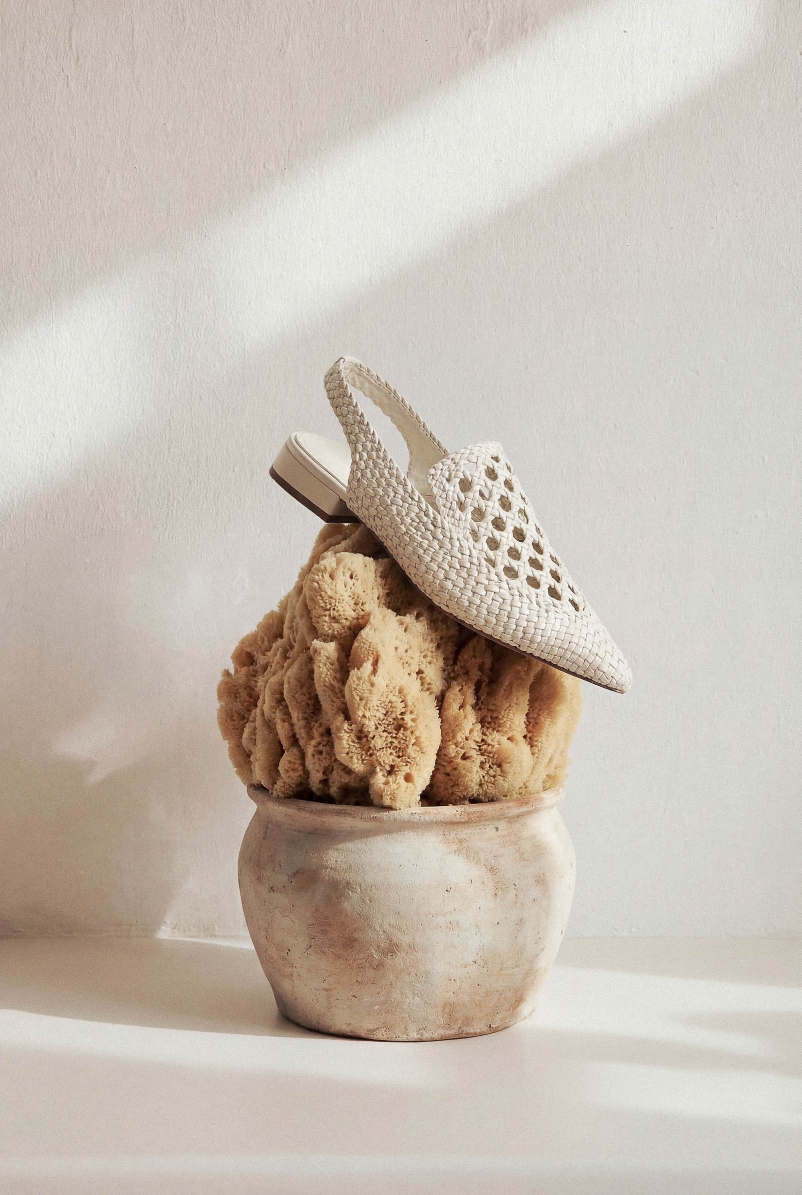 GLORIA - White Woven Leather Flat Shoes