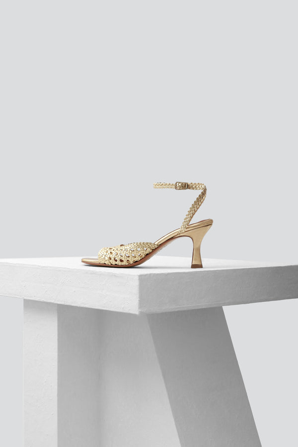 ARENALES - Gold Woven Leather Sandals
