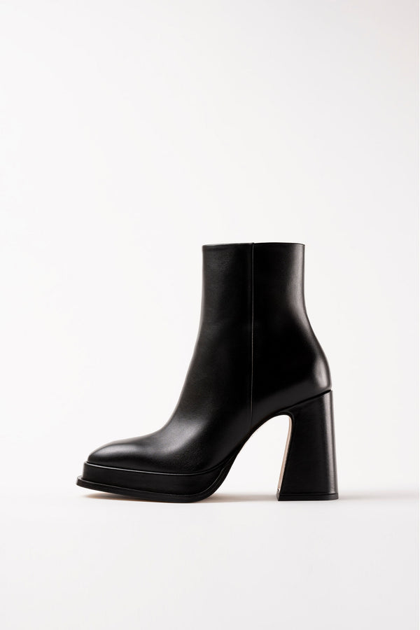 CHUECA - Black Leather Platform Boots