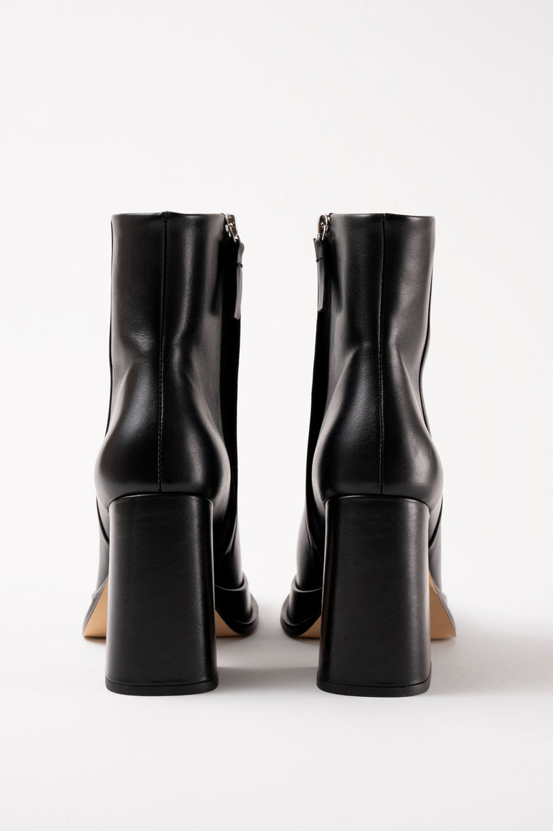 CHUECA - Black Leather Platform Boots