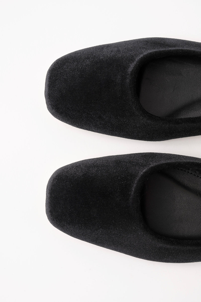 FLAMENCA - Black Velvet Ballerina