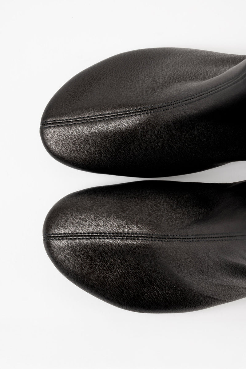 FLAVIA - Black Leather Ankle Boots