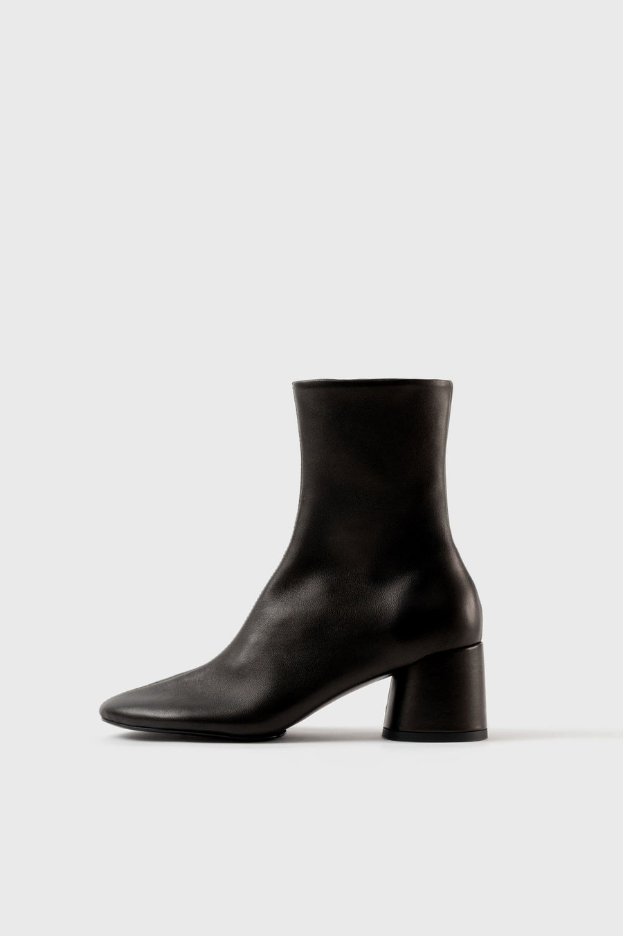 FLAVIA - Black Leather Ankle Boots