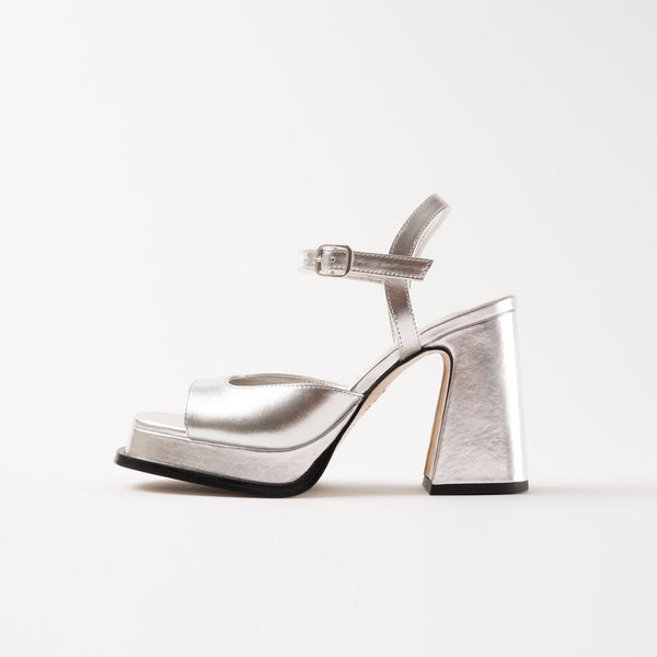 GRACIA - Silver Leather Platform Sandals