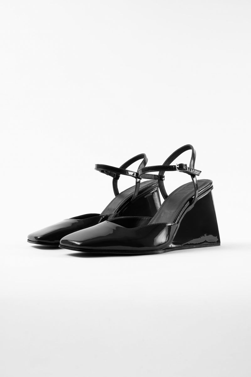 HARUKO - Black Patent Leather Pumps