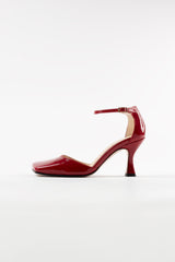 LAURA - RED Wrinkled Patent Leather Pumps