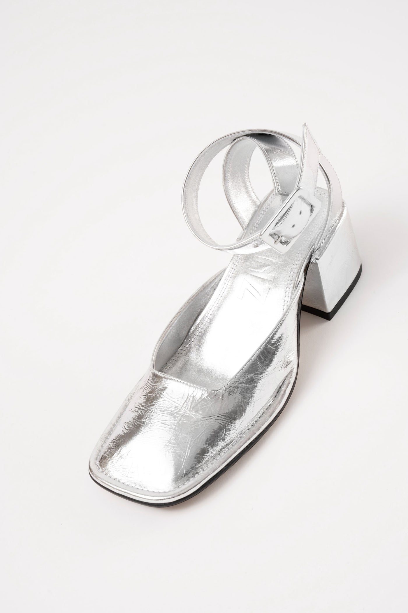 souliers-martinez-yasu-silver- souliers-martinez-yasu-silver-