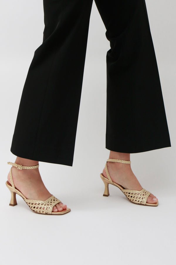 ARENALES - Gold Woven Leather Sandals