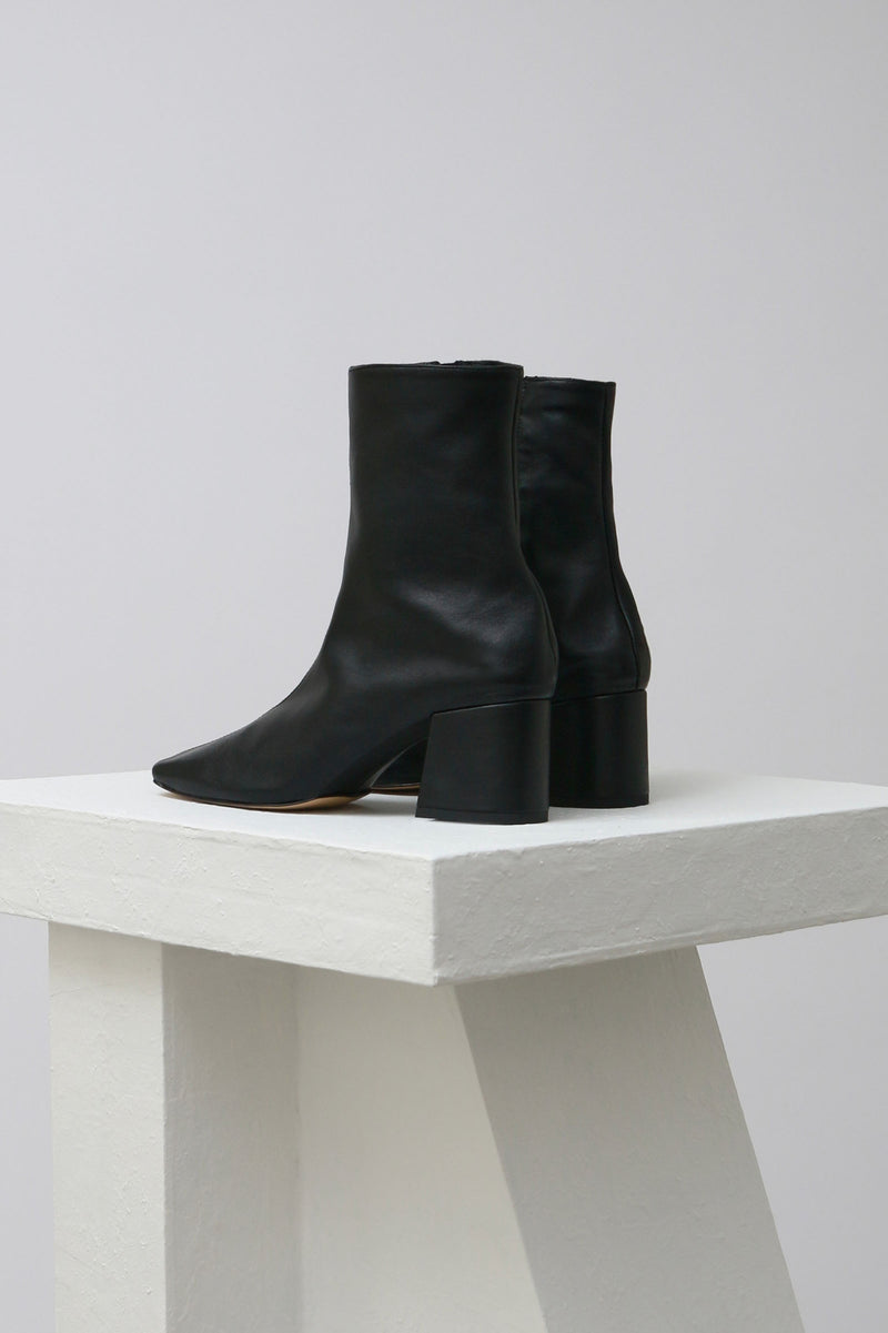 TIERRA - Black Soft Leather Ankle Boots